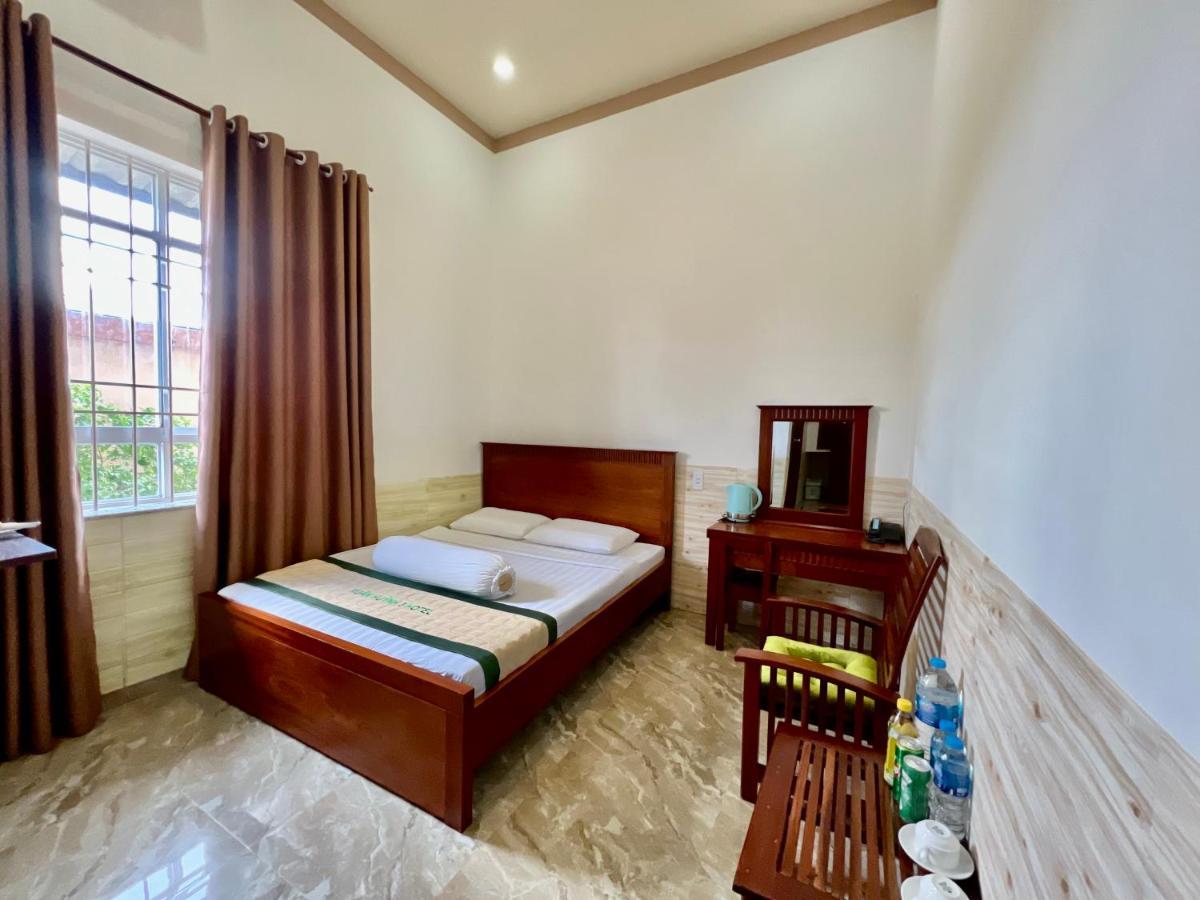Xuan Huynh 3 Hotel Soc Trang Exterior foto
