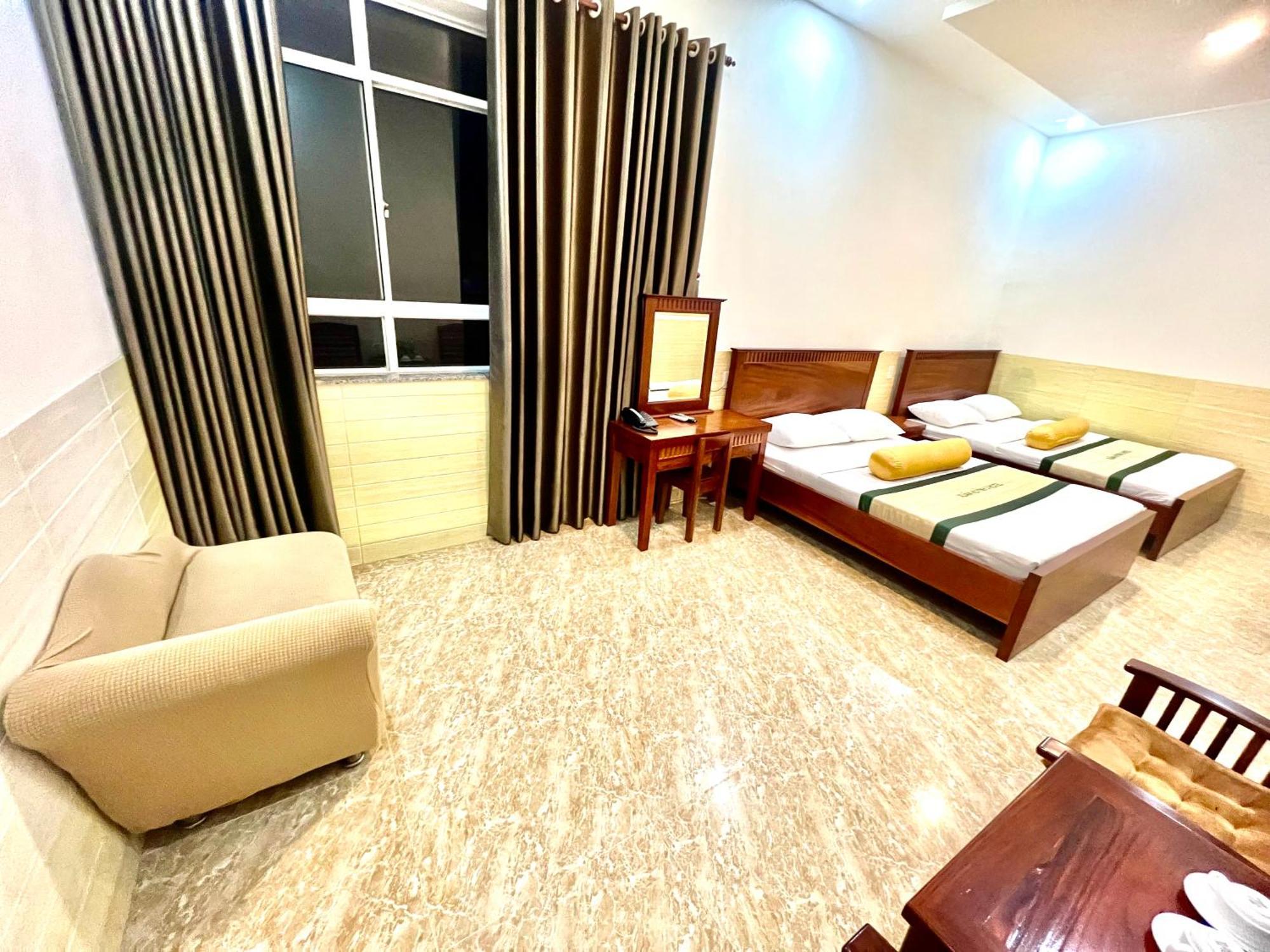 Xuan Huynh 3 Hotel Soc Trang Exterior foto